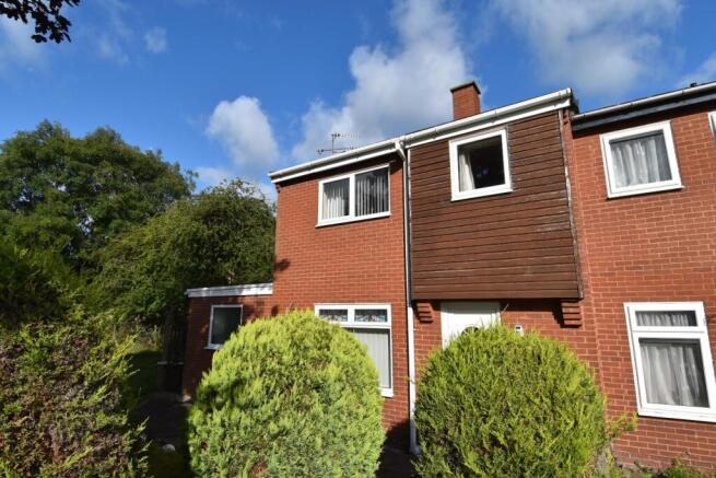 3 bed property, in Maes Hafod, £200,000