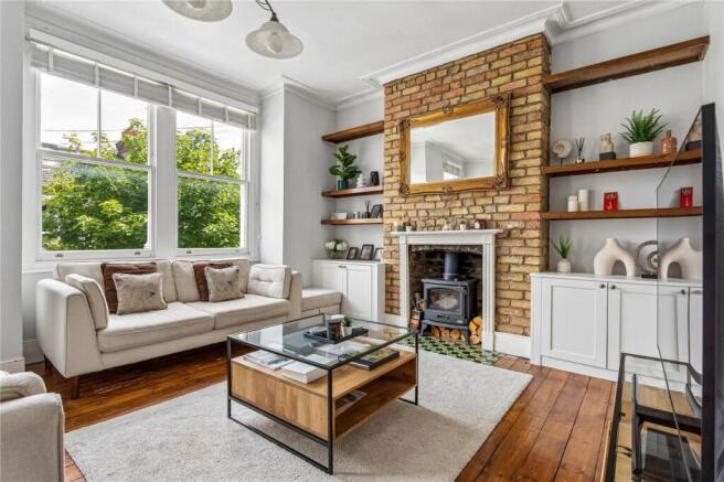 3 bed property, in Avarn Road, £700,000