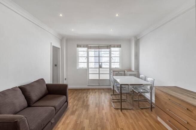 Studio, in Palace Gardens Terrace, £304,500