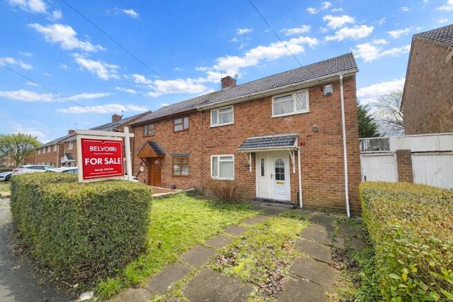 2 bed property, in Brooklands Parade, £195,000