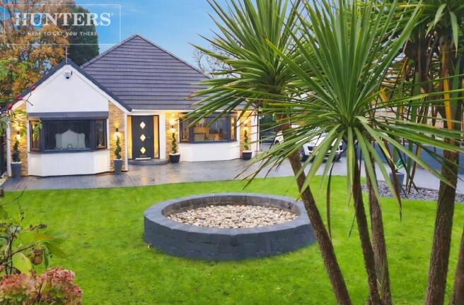 4 bed property, in Common Road, £585,000