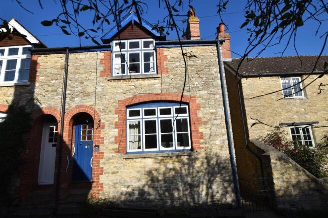 3 bed property, in Church Lane, £400,000