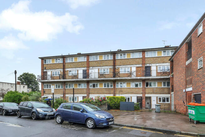 3 bed property, in Maryland Street, £280,000