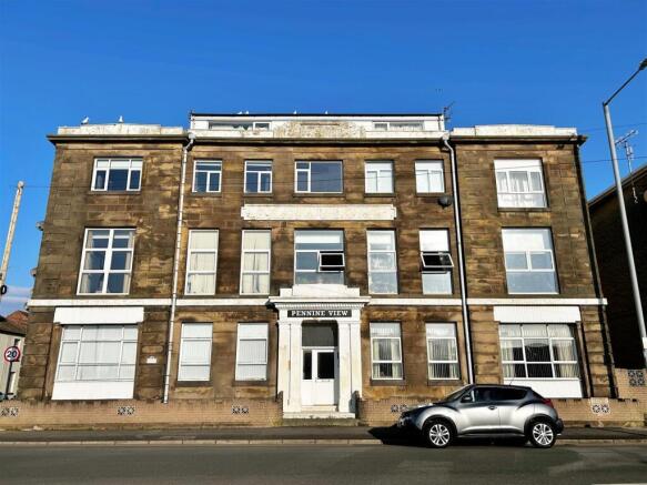1 bed property, in 7 Pennine View, £37,000