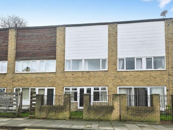 3 bed property, in Lanercost Park, £135,000