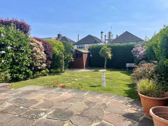 4 bed property, in Cottesmore Gardens, £699,995