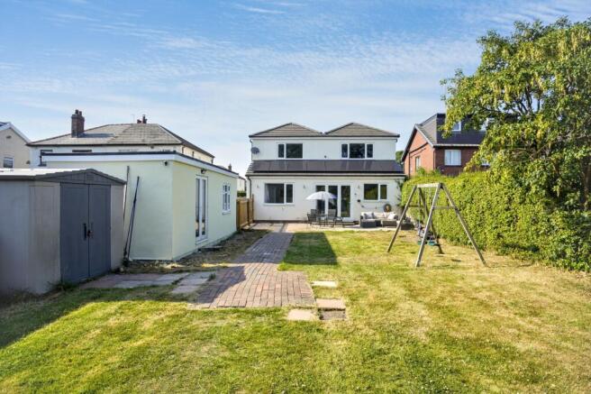4 bed property, in Milton Drive, £700,000