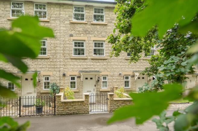 3 bed property, in Brean Road, £340,000