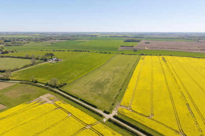 Land, in Lot 2 Uphall Farm, £75,000