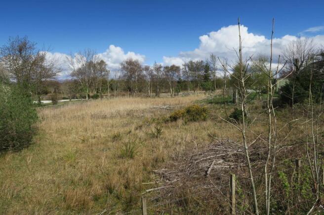 Studio, in Moorlands, £75,000