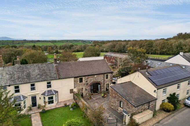 3 bed property, in Gilcrux, £350,000