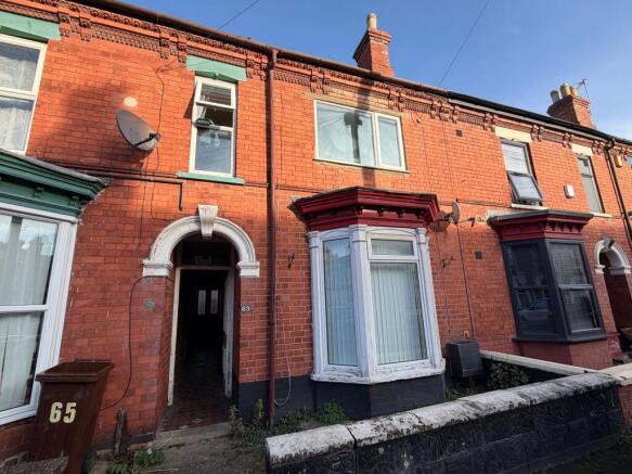 3 bed property, in Foster Street, £140,000