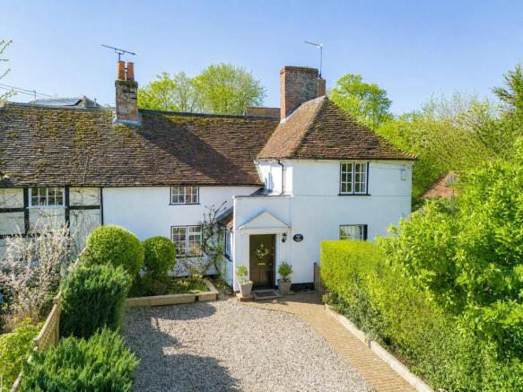 3 bed property, in Speen Lane, £600,000