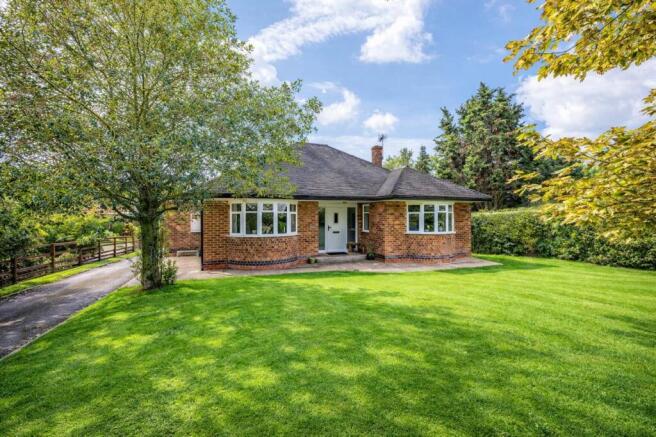 2 bed property, in Staythorpe Road, £279,950