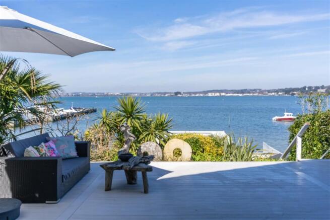 4 bed property, in The Horseshoe, £3,000,000