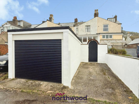 2 bed property, in Higher Polsham Road, £136,500
