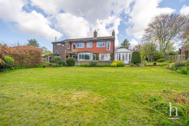 4 bed property, in Abbey Road, £1,000,000