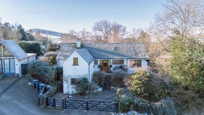 3 bed property, in Minchgate, £470,000