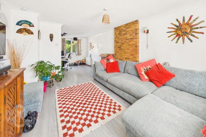 3 bed property, in Martin Road, £230,000