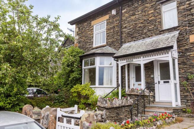 4 bed property, in Craig Walk, £425,000