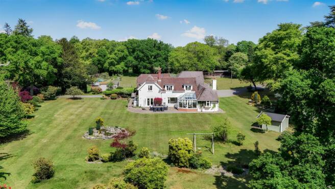 7 bed property, in Highwood, £3,000,000