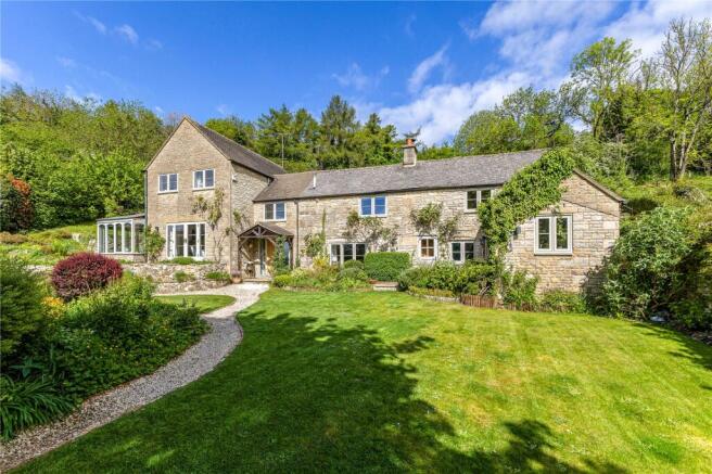 4 bed property, in Bournes Green, £1,250,000