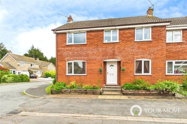 4 bed property, in Pilgrims Way, £350,000