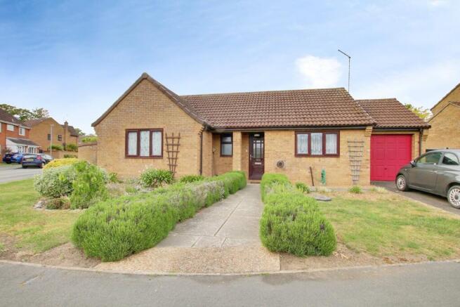 3 bed property, in Wesley Drive, £330,000