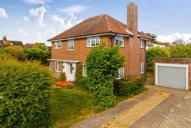 3 bed property, in Ringmer Road, £550,000