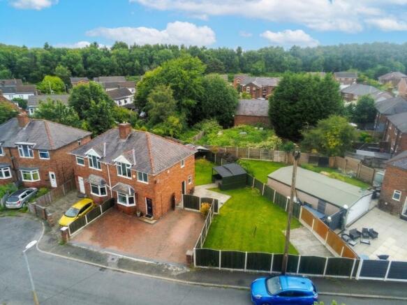 3 bed property, in Dorset Road, £250,000