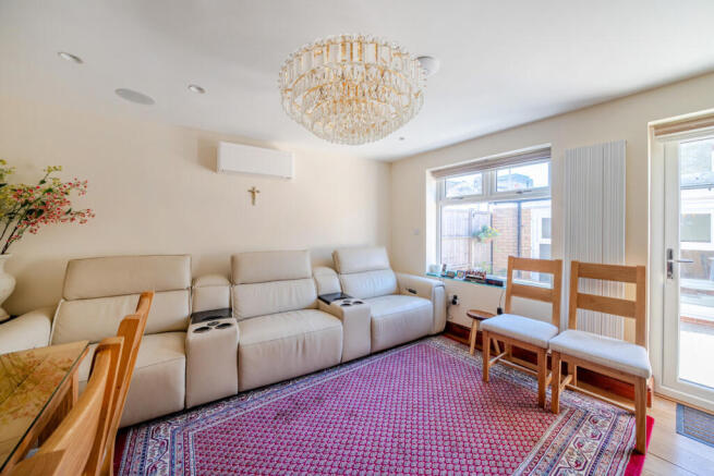 3 bed property, in Blackshaw Road, £875,000
