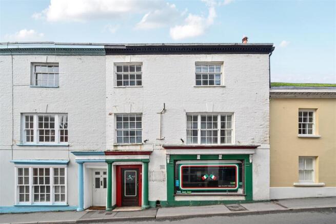 5 bed property, in Church Street, £675,000
