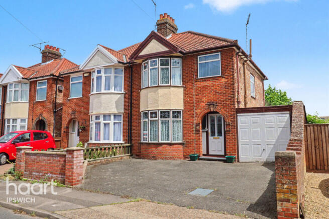 3 bed property, in Nelson Road, £280,000