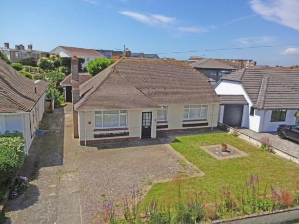 3 bed property, in Kings Walk, £650,000