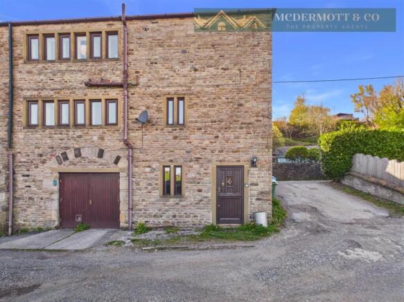 3 bed property, in Stonebreaks Road, £324,950