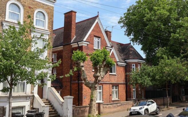 Land, in Blurton Road, £2,000,000