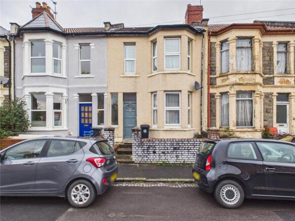 2 bed property, in Bourneville Road, £375,000