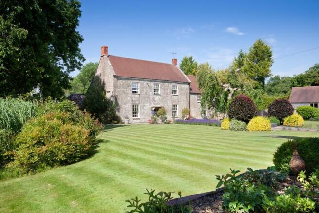 5 bed property, in Sutton Parva, £2,700,000