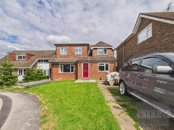 4 bed property, in Battle Gates, £500,000