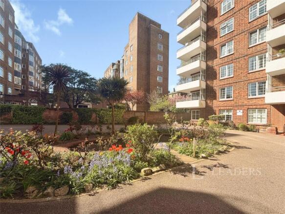 3 bed property, in Wilbury Road, £350,000