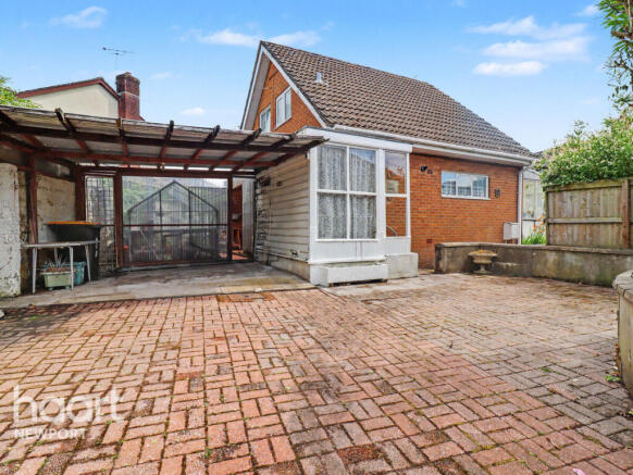1 bed property, in Tram Lane, £290,000