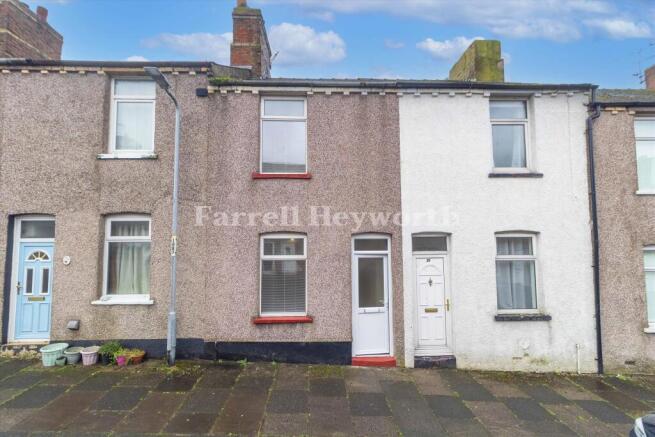 2 bed property, in Maple Street, £95,500