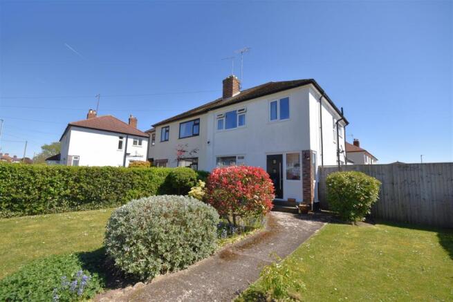 3 bed property, in Bendee Road, £360,000