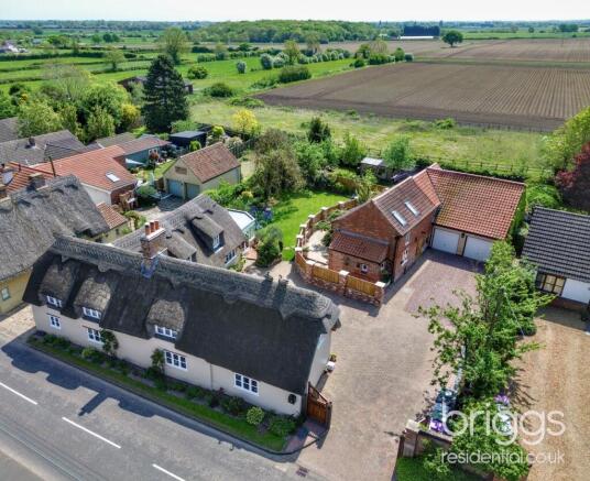 8 bed property, in High Street, £980,000