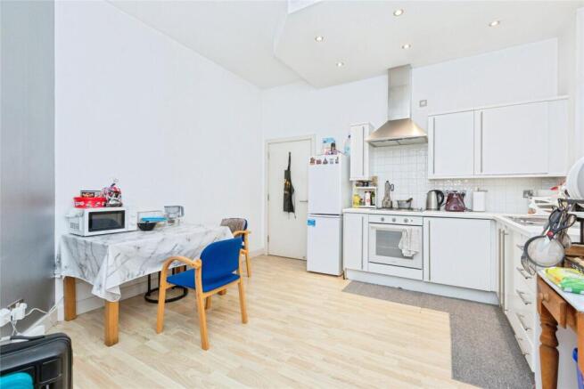 1 bed property, in Time House, £70,000