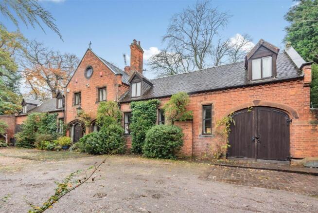 4 bed property, in The Coach House, £1,000,000
