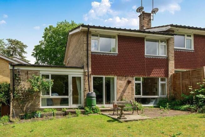 4 bed property, in Mountfield, £425,000
