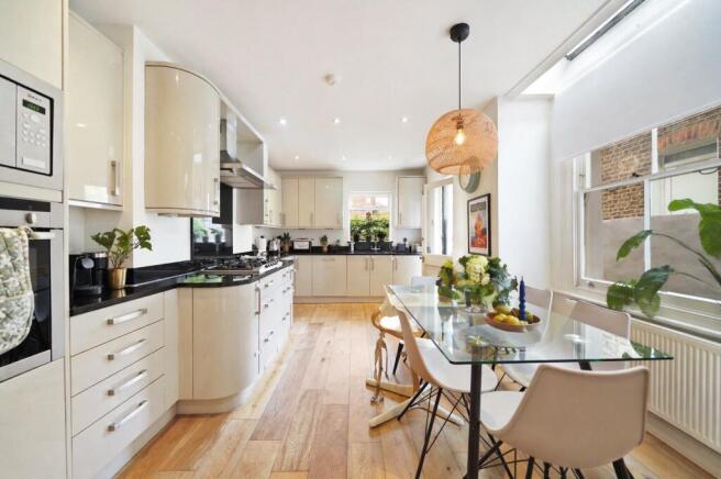 4 bed property, in Kylemore Road, £1,600,000