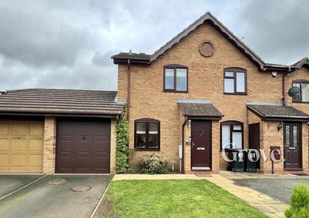2 bed property, in Meadowcroft, £285,000