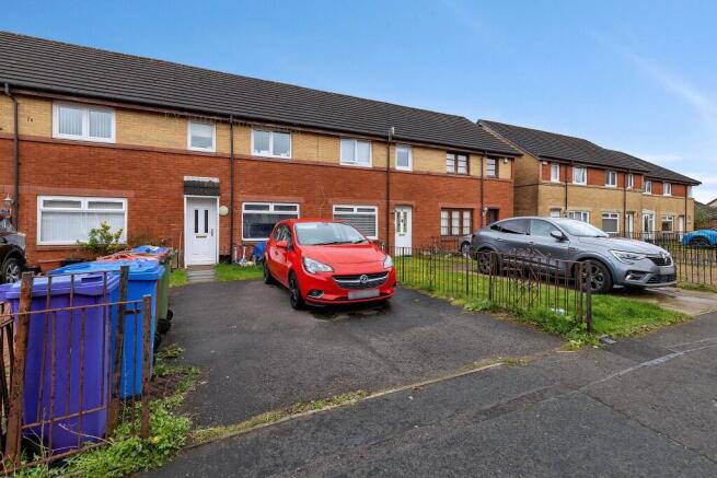 3 bed property, in Glenshee Street, £125,000